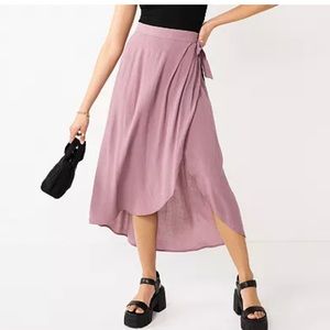 Juniors' SO® Flowy Wrap Midi Skirt